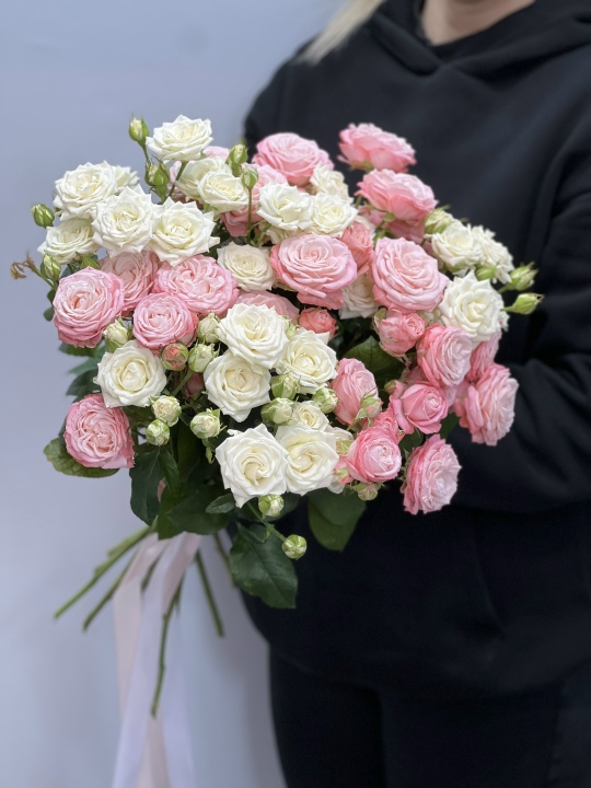 Микс из кустовых роз