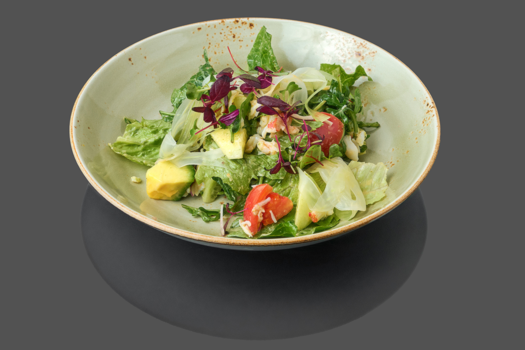 Зеленый салат с крабом