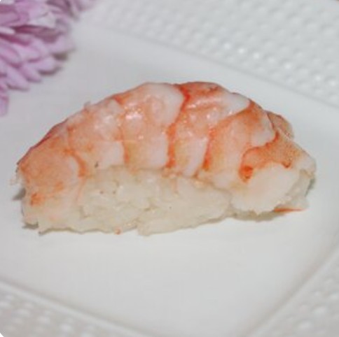 Суши с креветкой