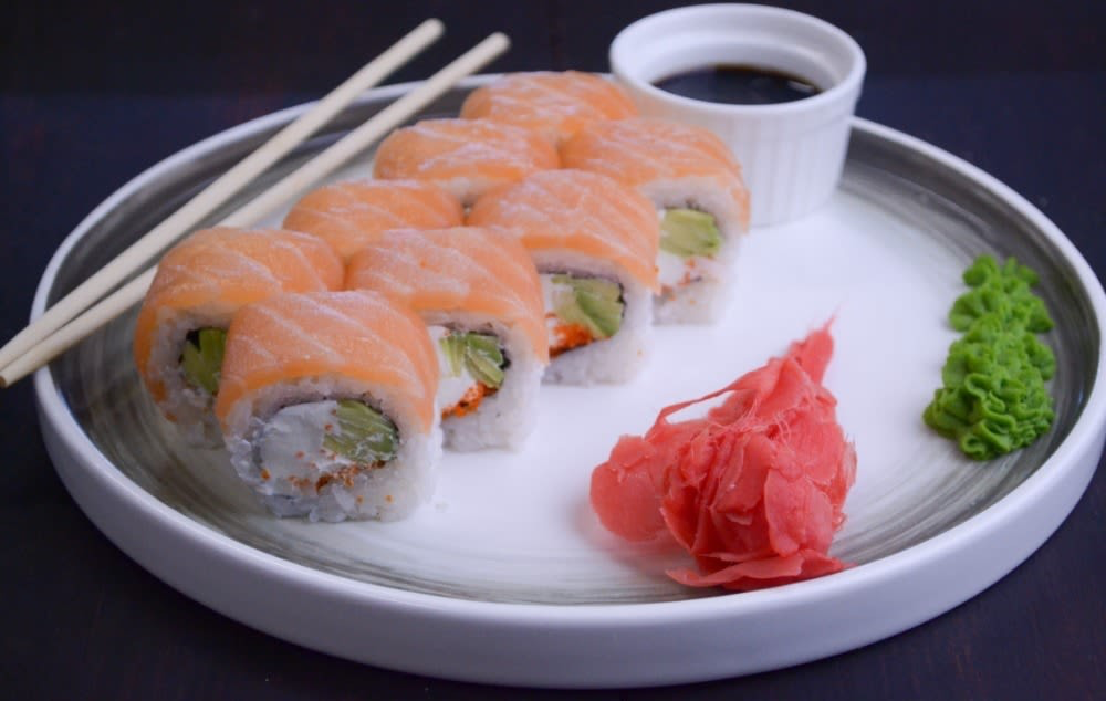 Филадельфия с авокадо 4 шт