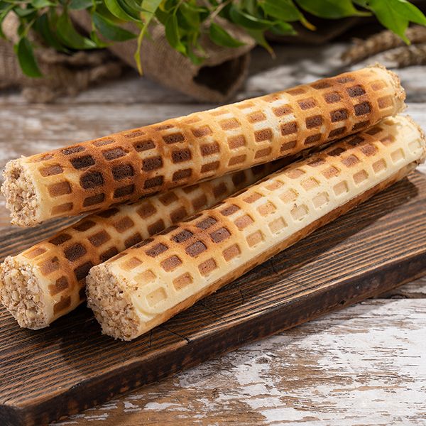 Трубочка вафельная с варёной сгущёнкой*