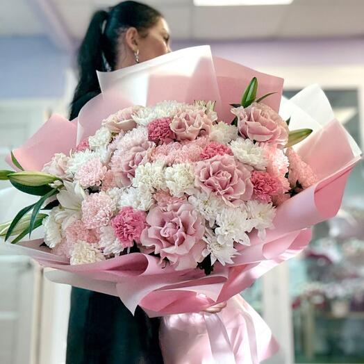 Букет гигант лилии французские розы 