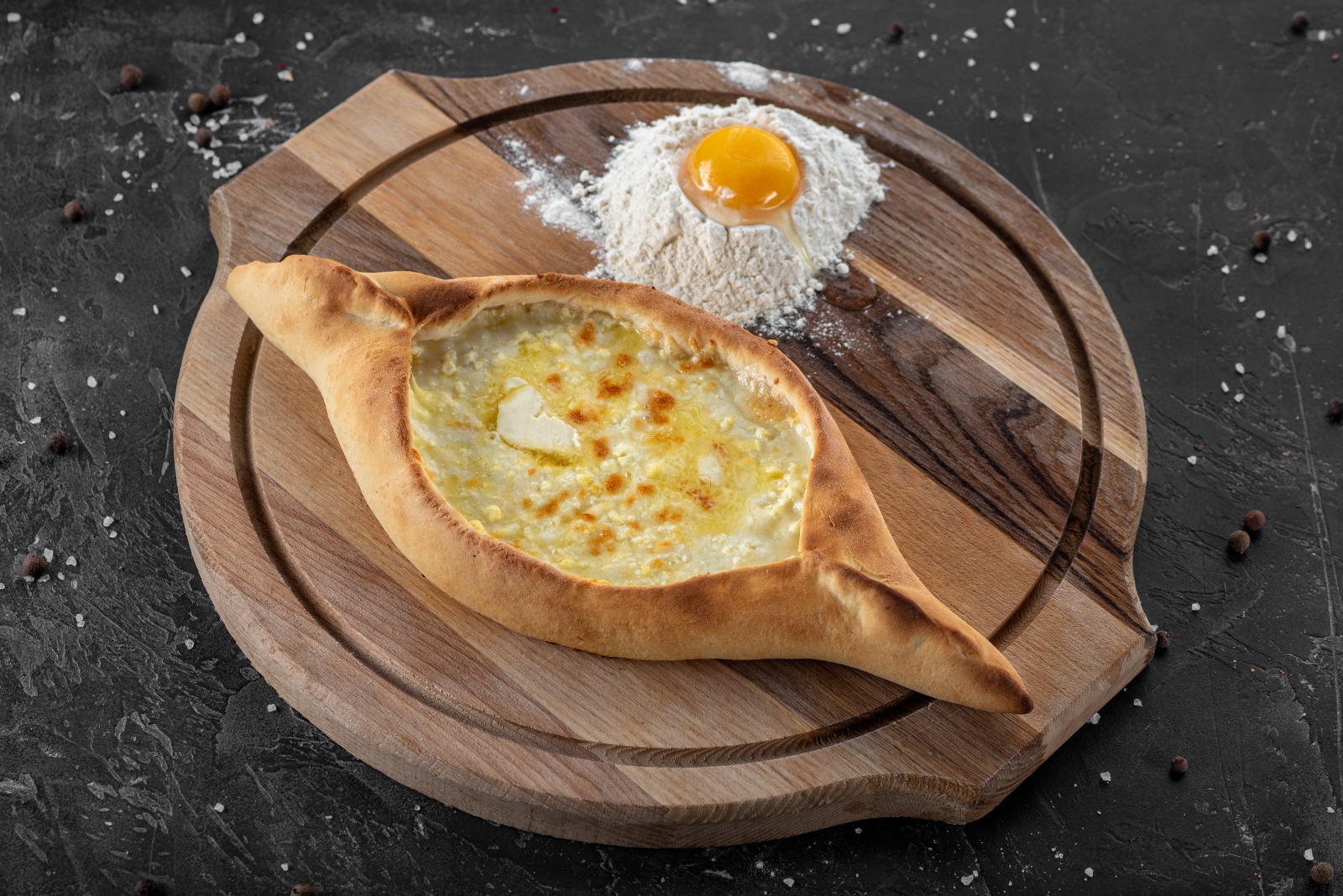 Хачапури по-аджарски