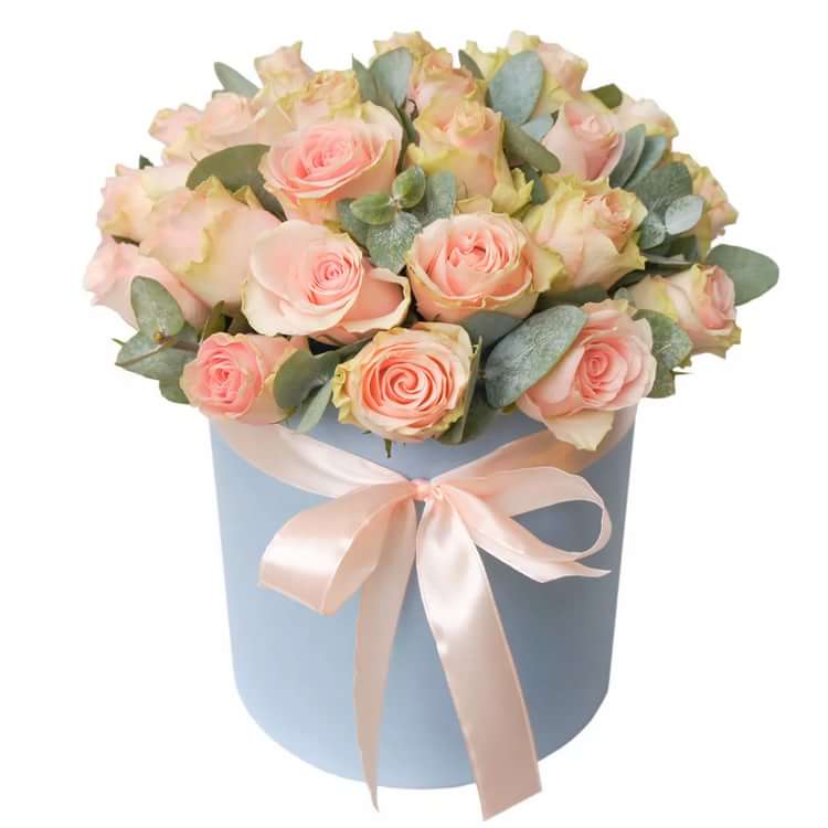 Букет роз в коробке