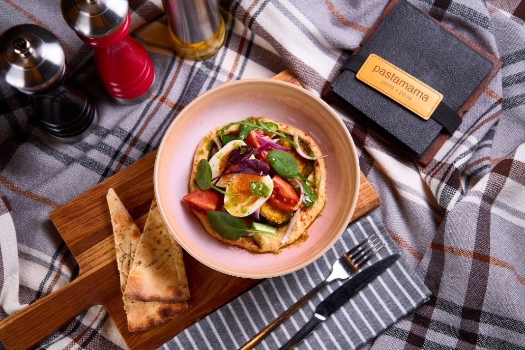 Хумус с печеным баклажаном