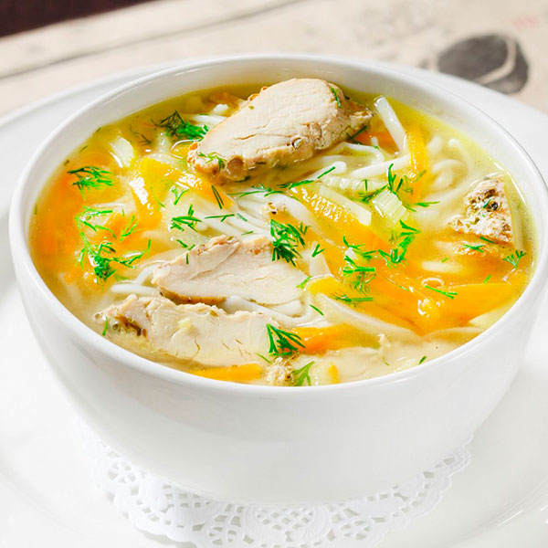 Суп куриный с лапшой