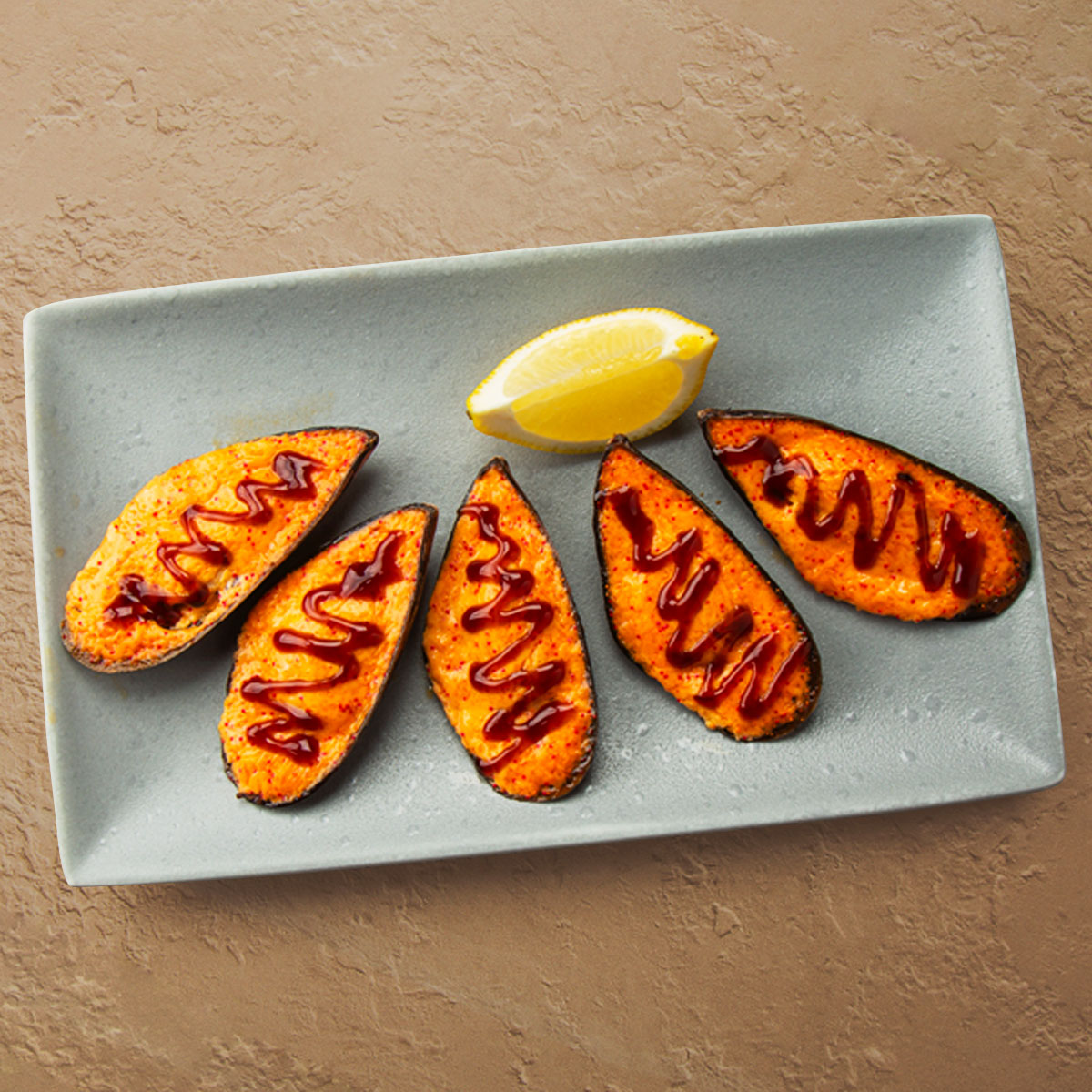 Мидии, запечённые под спайси соусом (5 шт.)