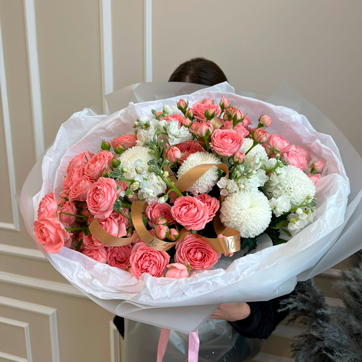 Авторский букет (предзаказ) 695