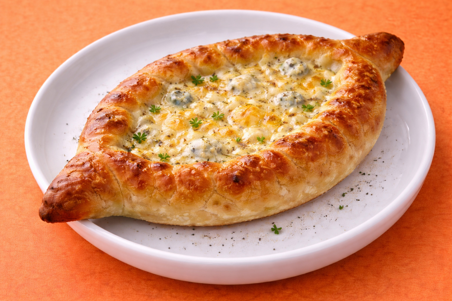 Хачапури По-аджарски четыре сыра