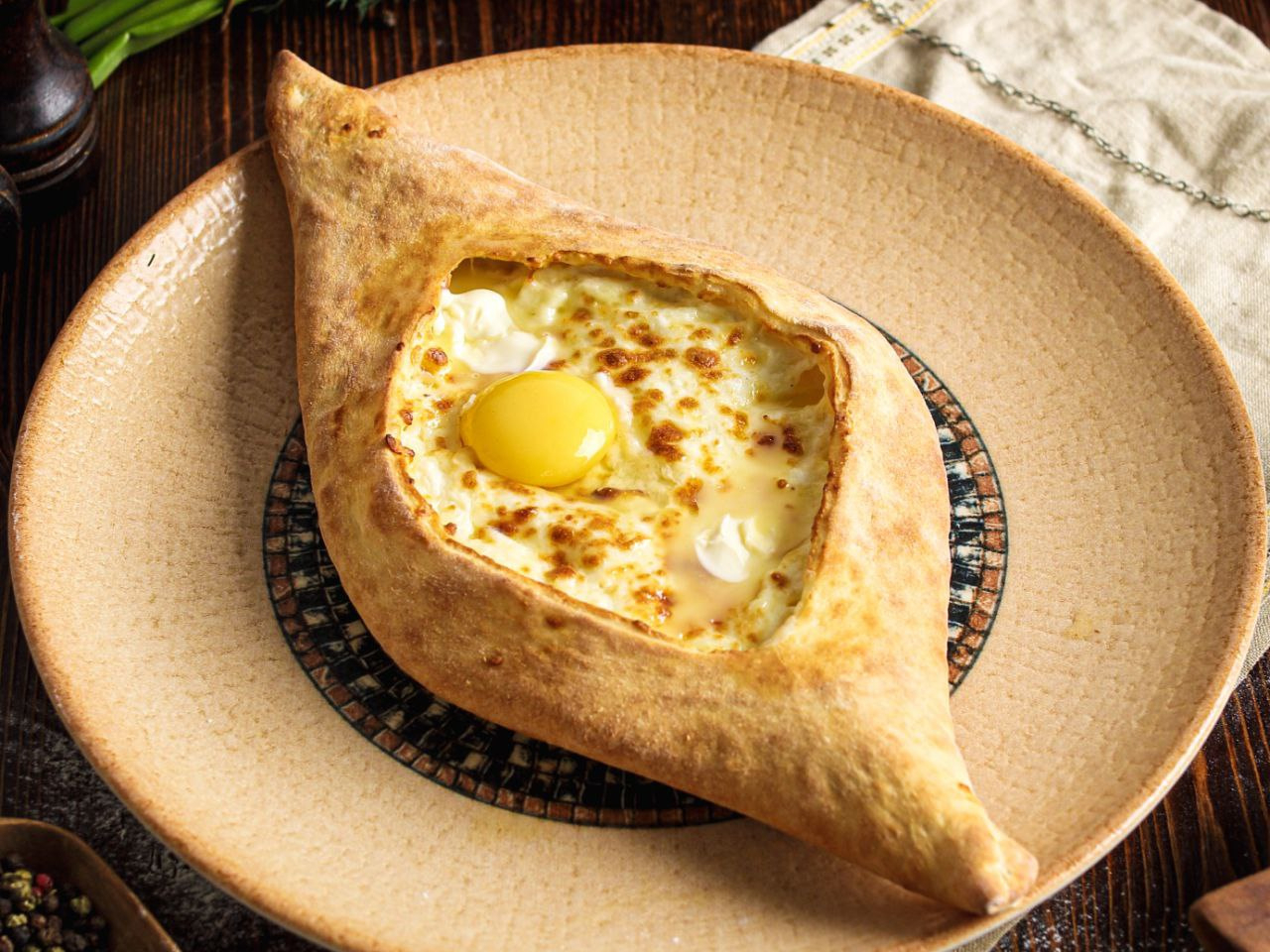 Хачапури по-аджарски