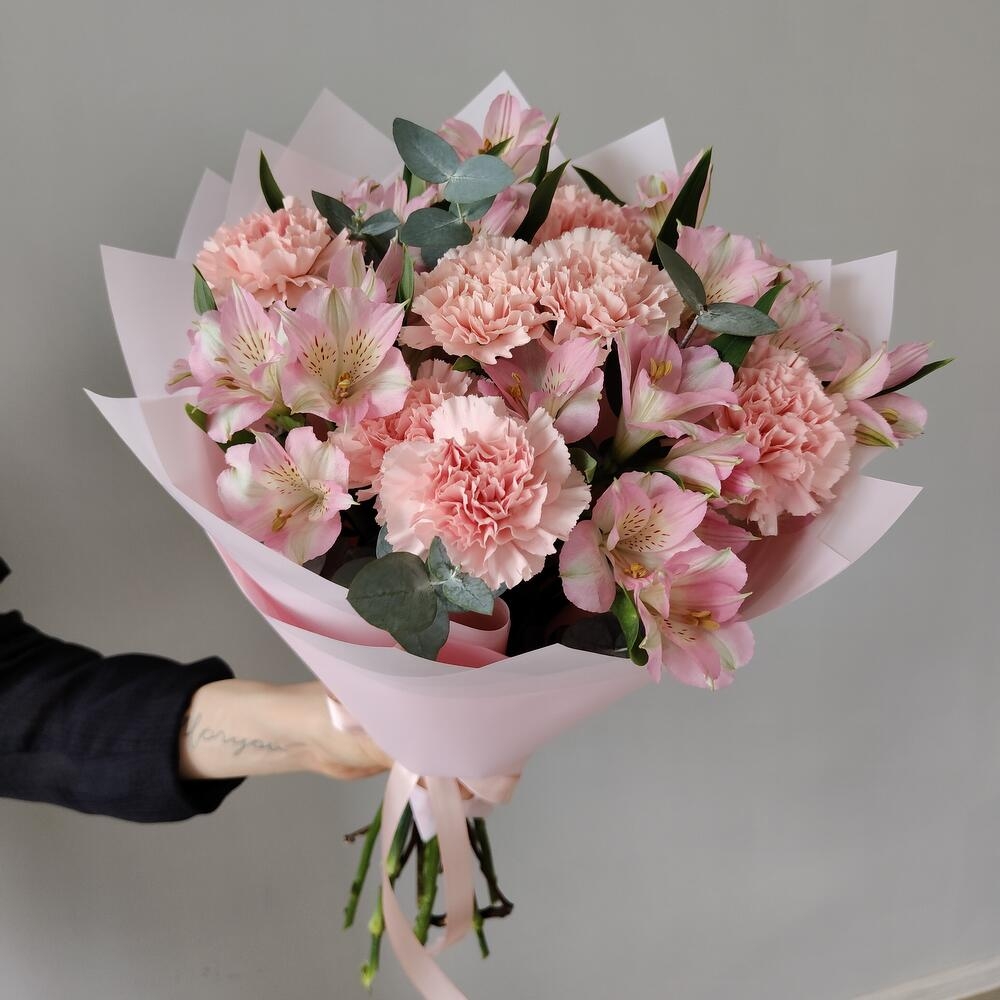 Стойкий и милый букет