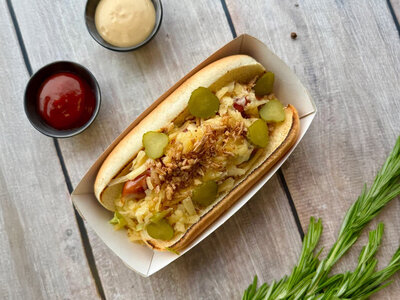 Хот-дог с охотничьей колбаской