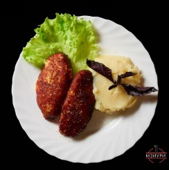 Куриные котлеты с сыром