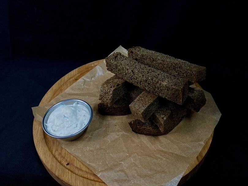Гренки чесночные