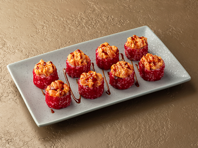 Ролл Канагава с лососем