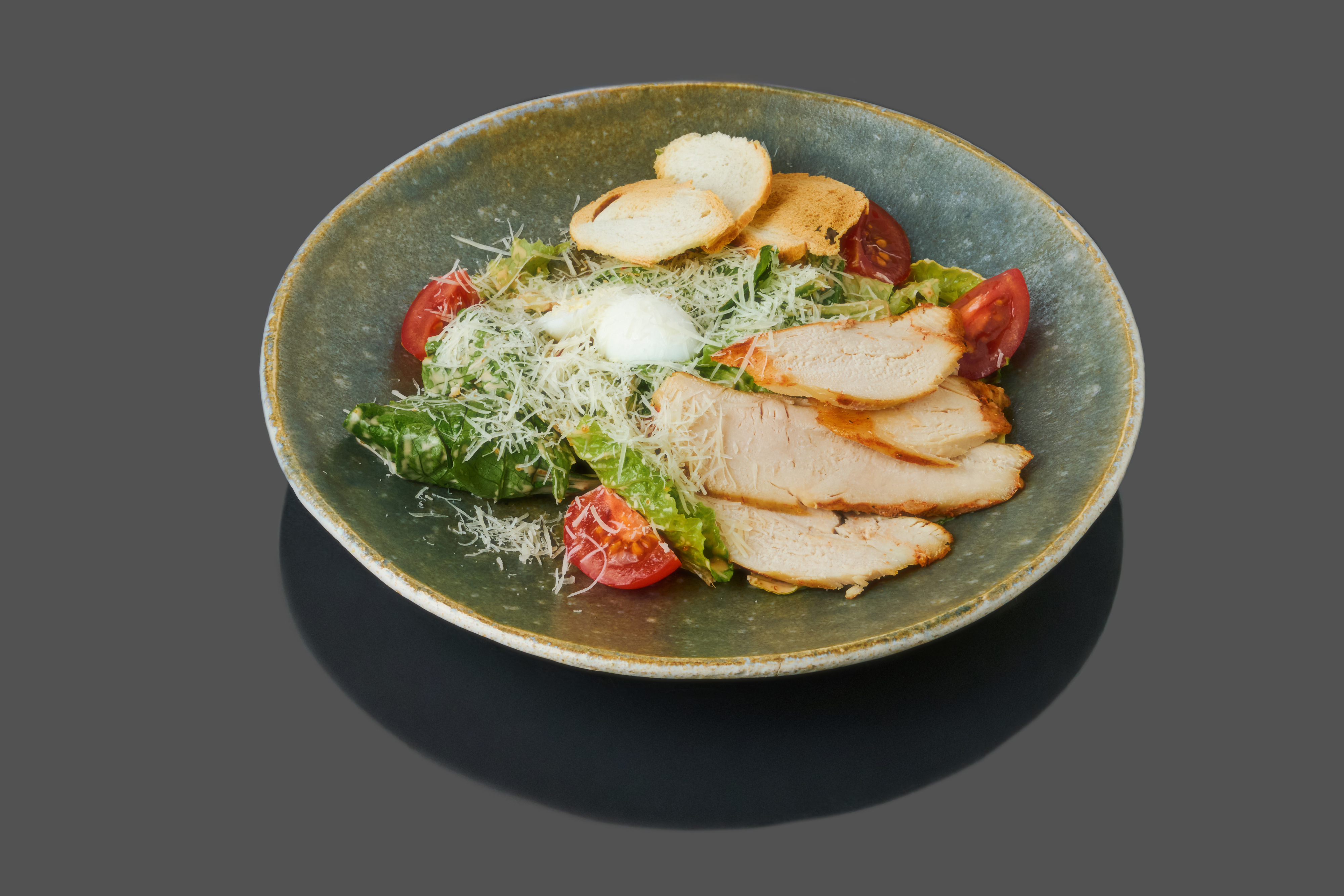 Цезарь с куриным филе