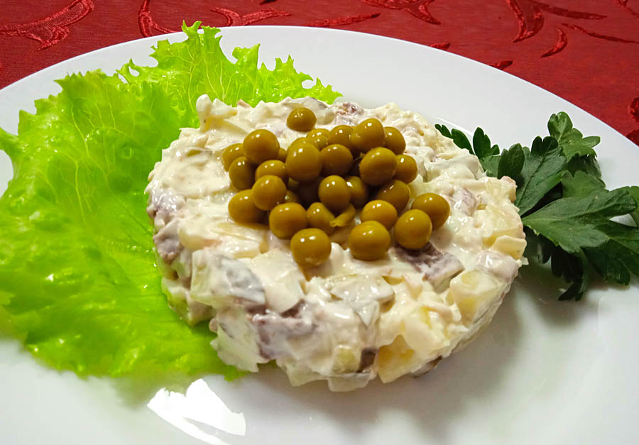 Салат мясной с говядиной, 180 гр.