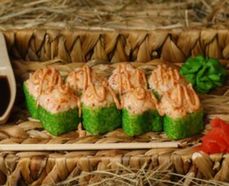 Запеченный сырный с тигровой креветкой