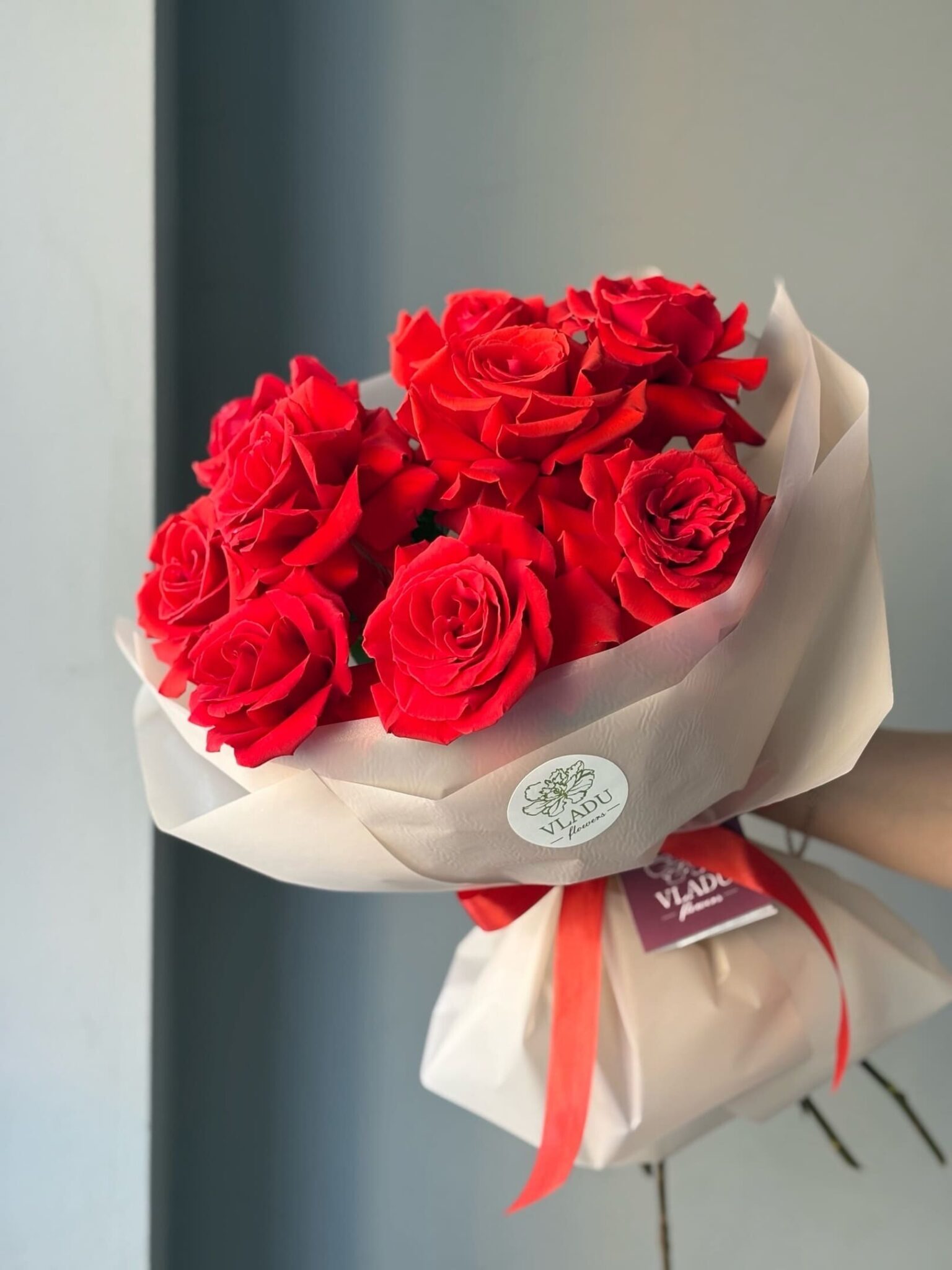 Букет красных французских роз 9 шт