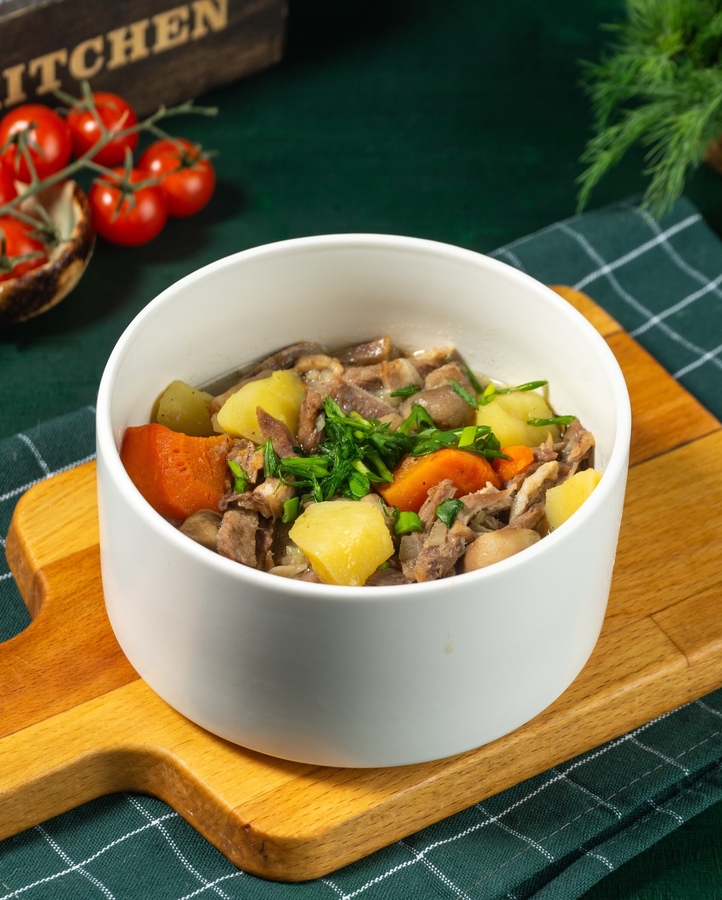 Жаркое по-домашнему с говяжьим языком