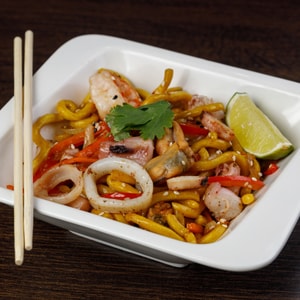 WOK с морепродуктами