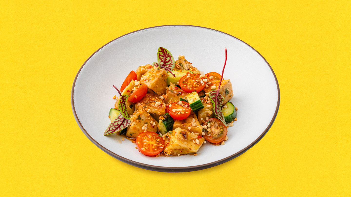 Салат с хрустящими баклажанами