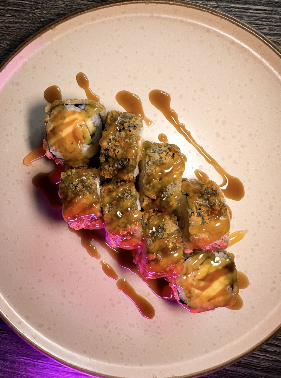 Теплый ролл с креветкой