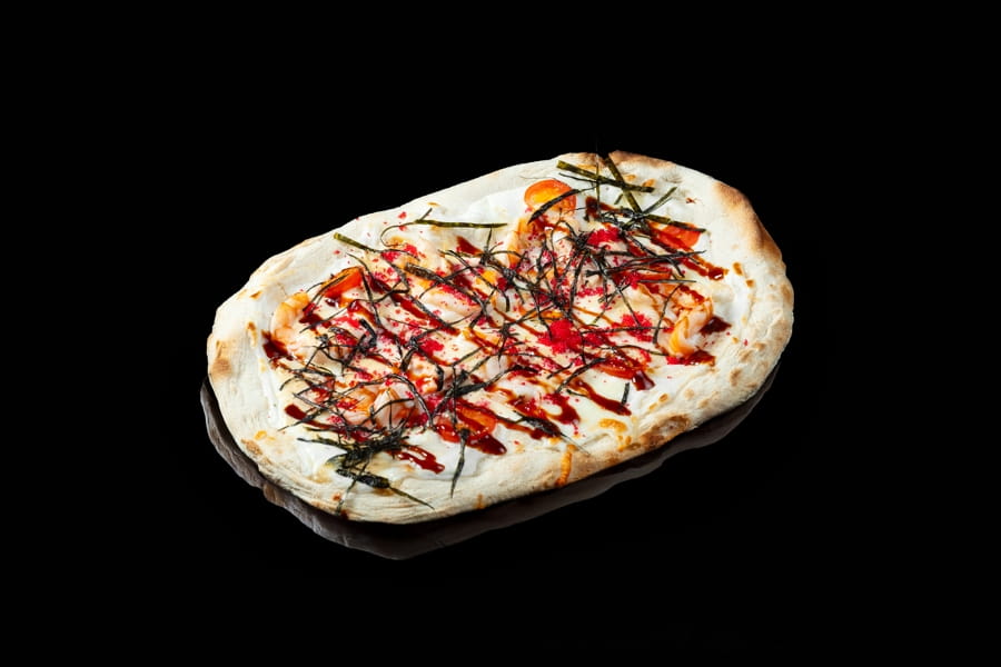 Пицца с лососем