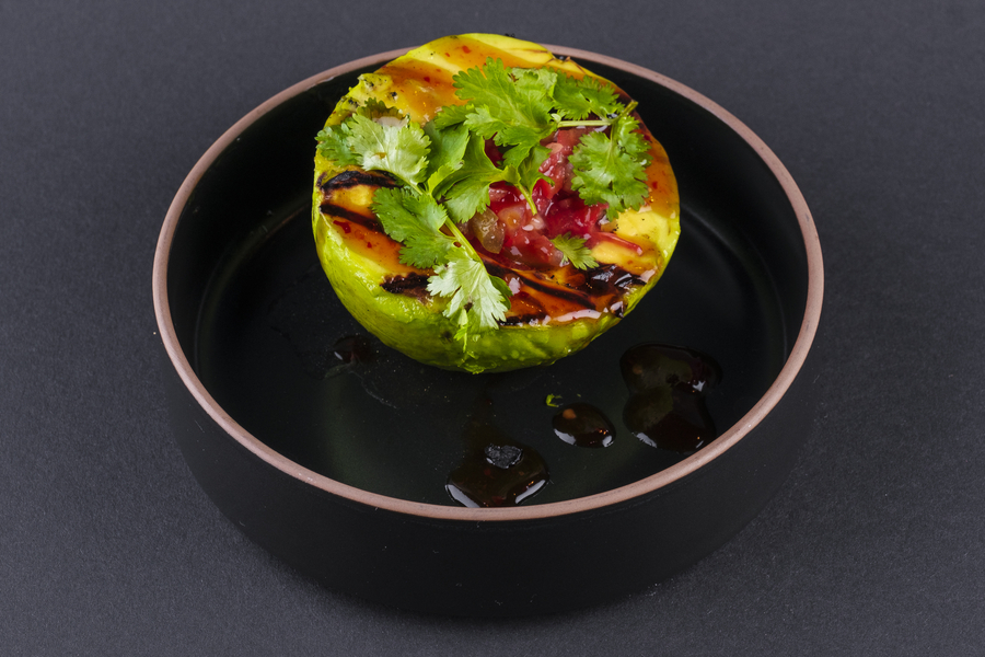 Авокадо на гриле