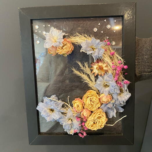 Картина из сухоцветов Луна