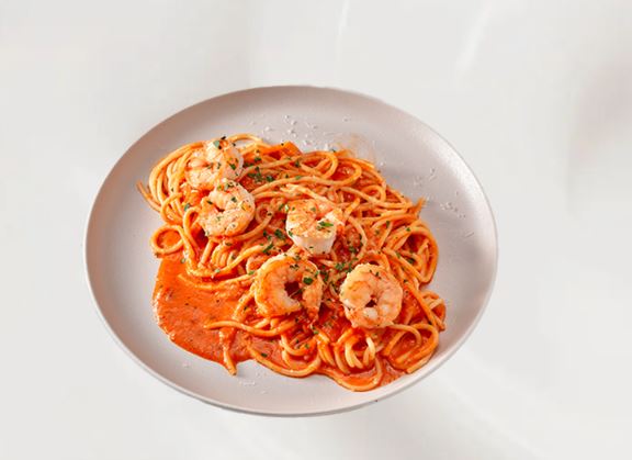Спагетти Аррабиата с тигровыми креветками