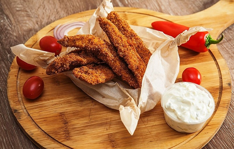 Куриный криспис + соус тар-тар