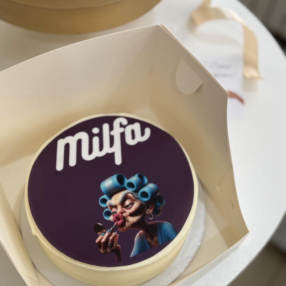 Бенто- торт Милфа