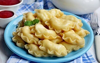 Вареники с сыром, творогом, зеленью