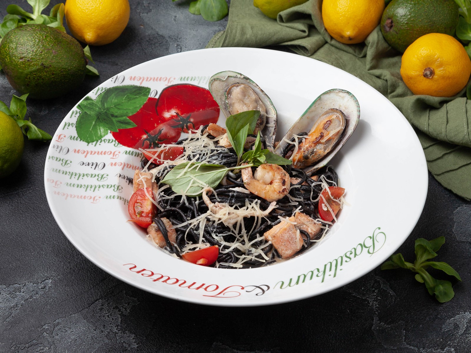 Черная паста с морепродуктами 300г