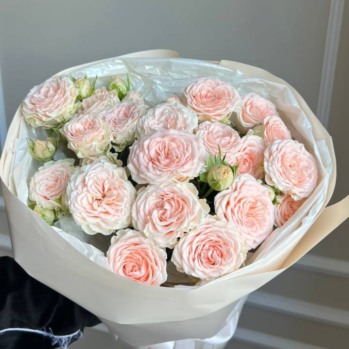 Моно букет из кустовых роз 31 (предзаказ)