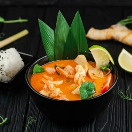 Остырый суп с морепродуктами