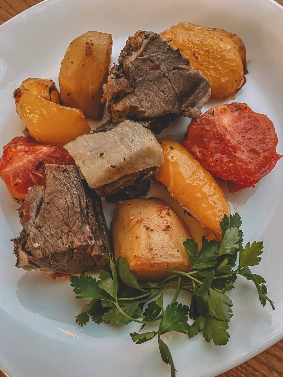 Баранина тушеная с овощами