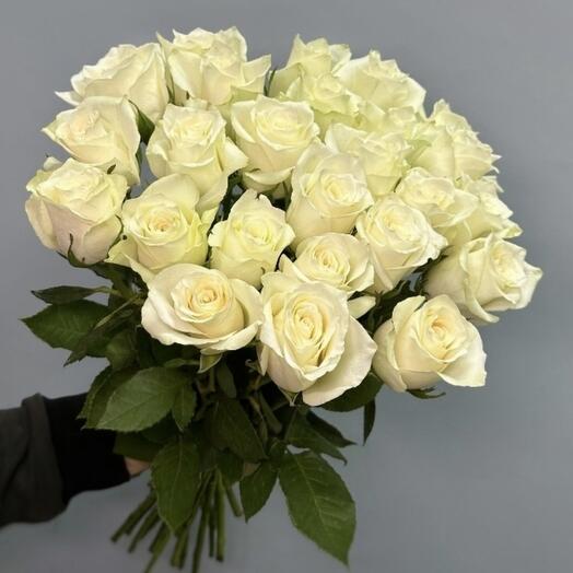 Букет из 25 белых роз