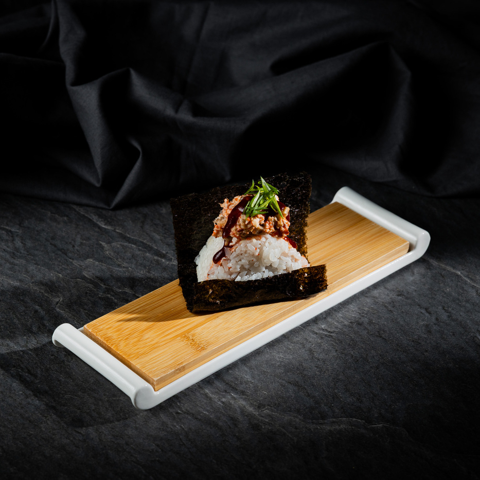 Онигири с угрем