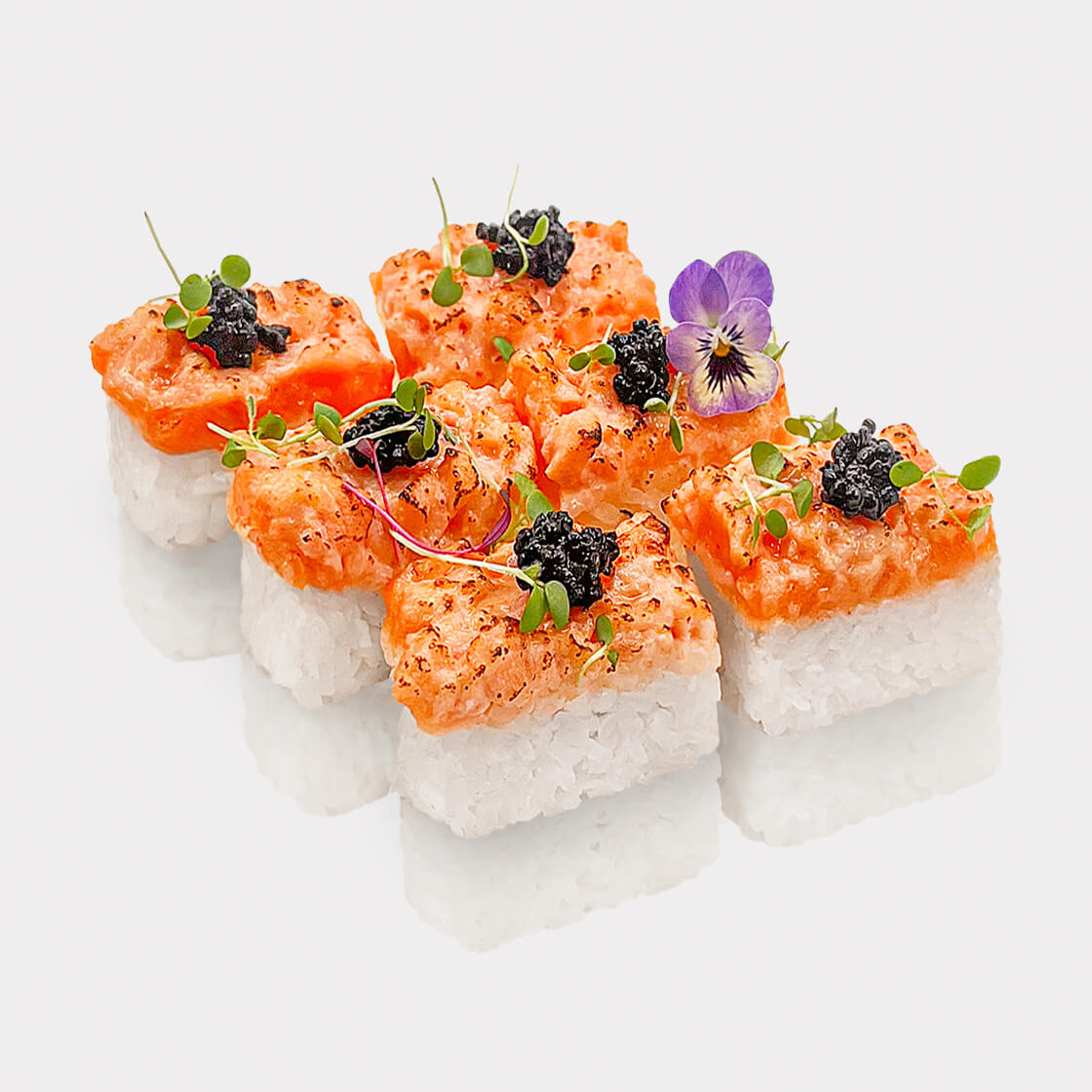 Опалённый осидзуси с сёмгой