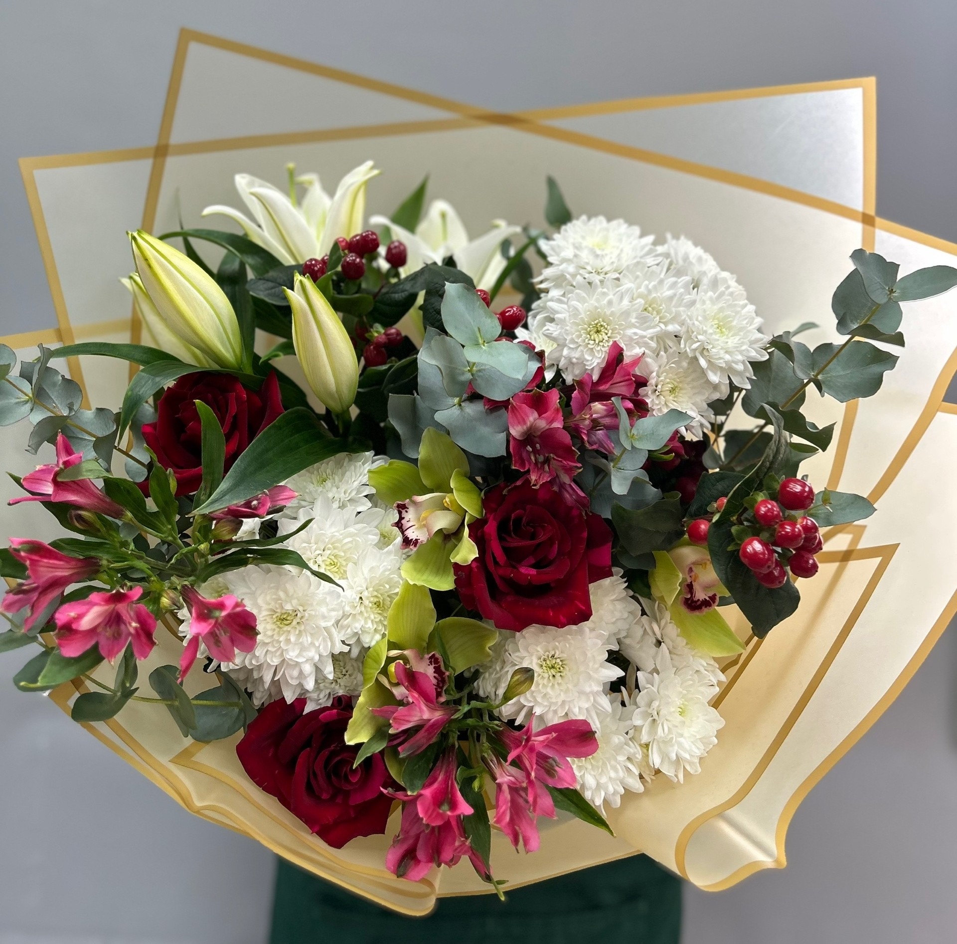 Сборный яркий букет