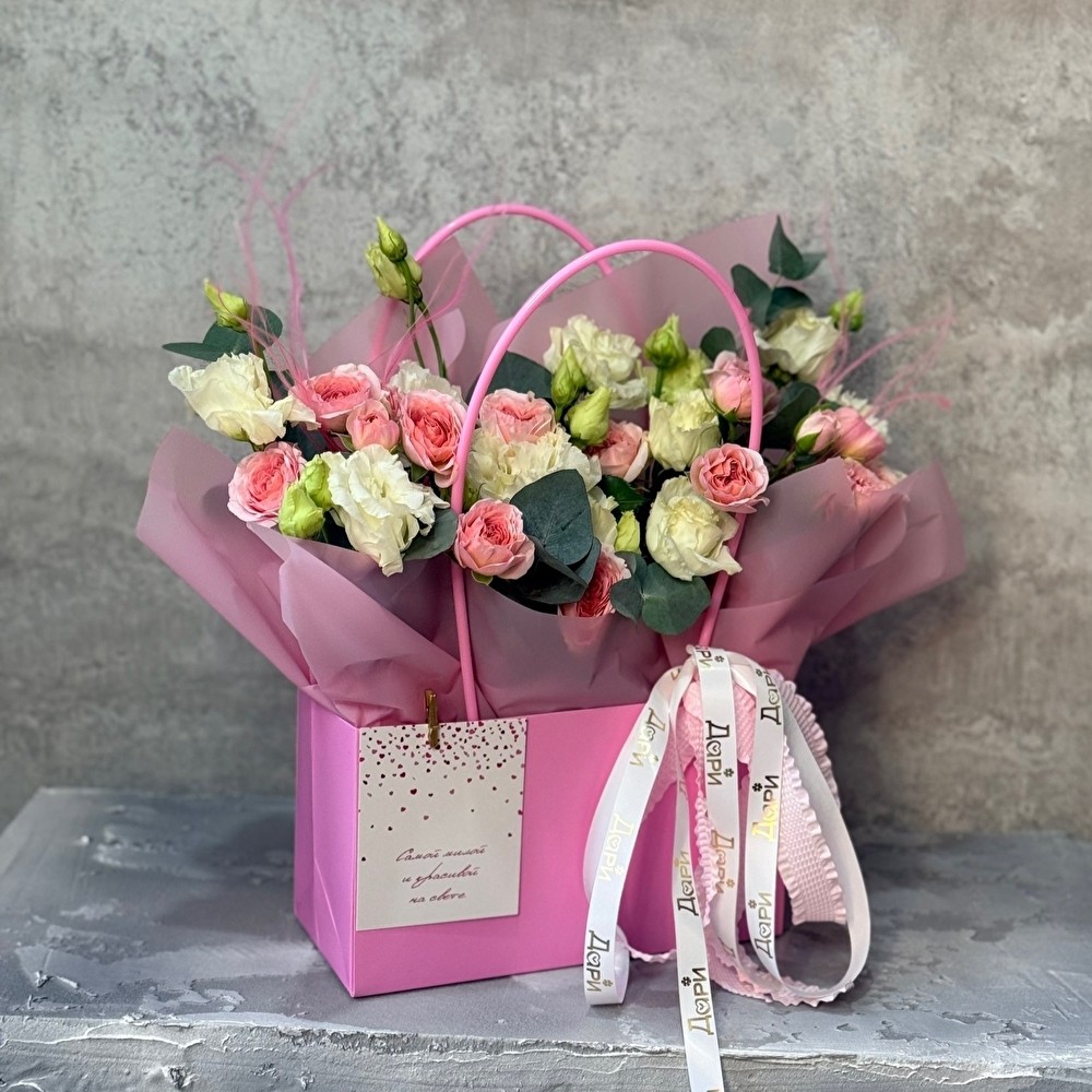 №147 Сумочка с кустовыми розами и эустомой