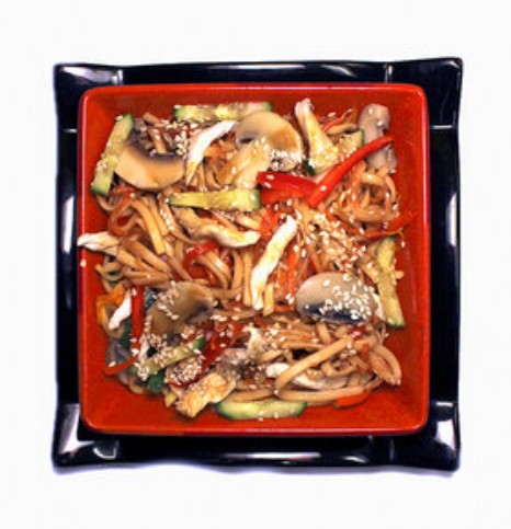 Удон с цыпленком в терияки