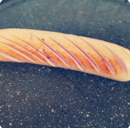 Сосиска на гриле