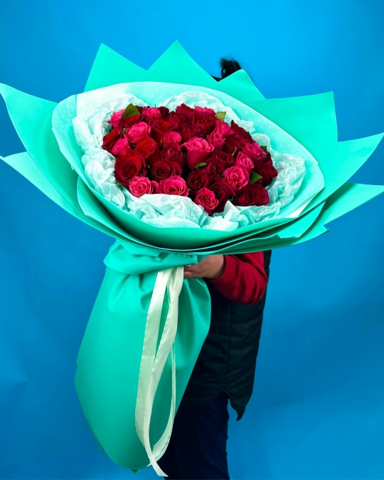 Букет из 51 красной розы