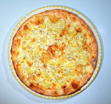 Курица с ананасами