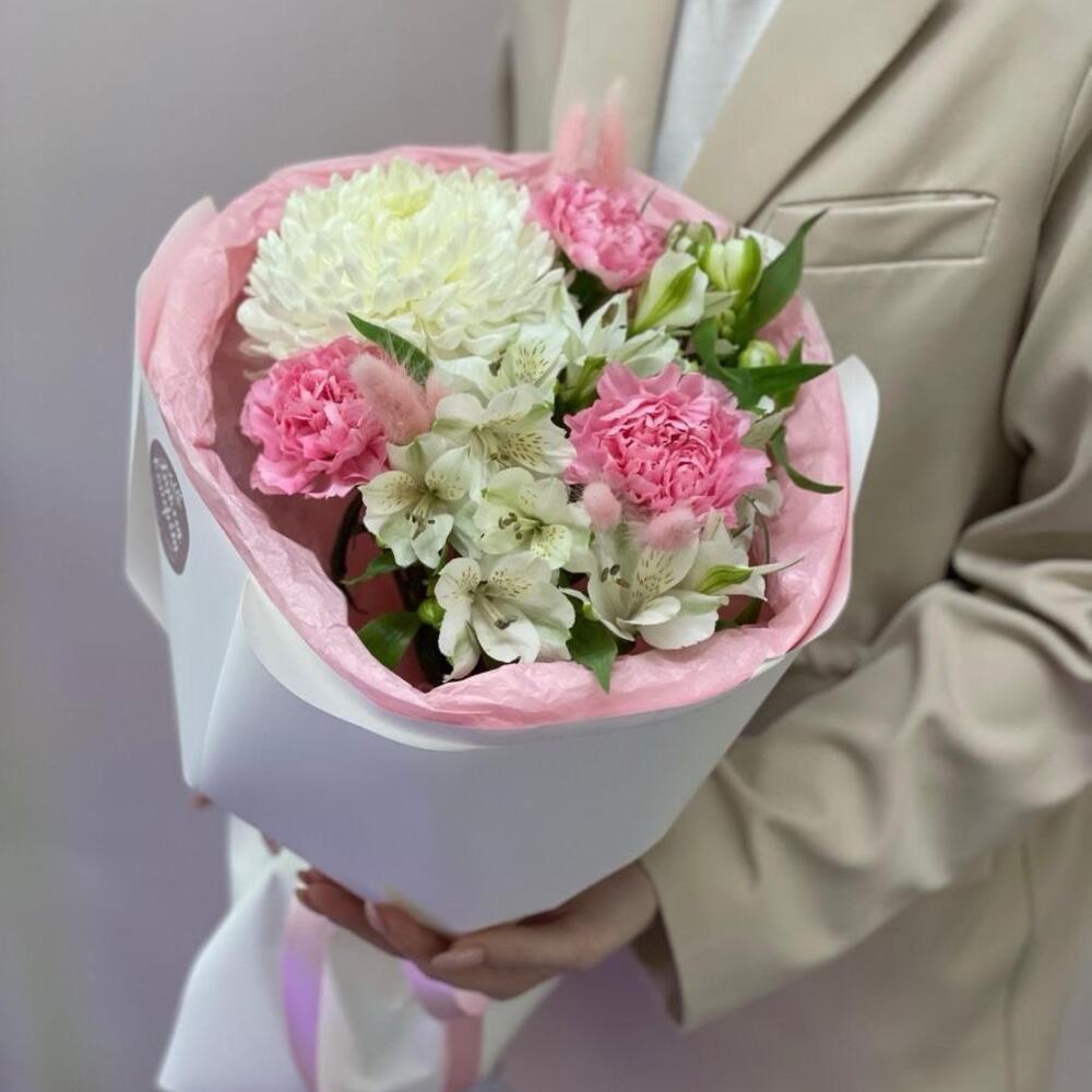 Нежный букет на 1 сентября