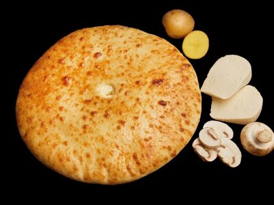 С картофелем, грибами и сыром