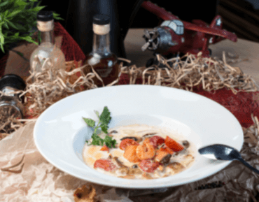 Морепродукты в сливочном соусе